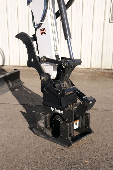 bobcat plate compactor attachment